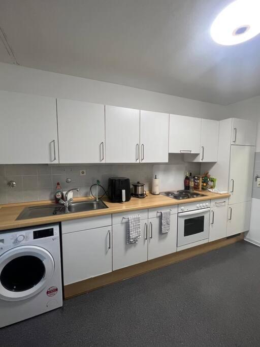 Modernes Apartment Mit 75Qm Mit Balkon & Aussicht Аахен Екстериор снимка