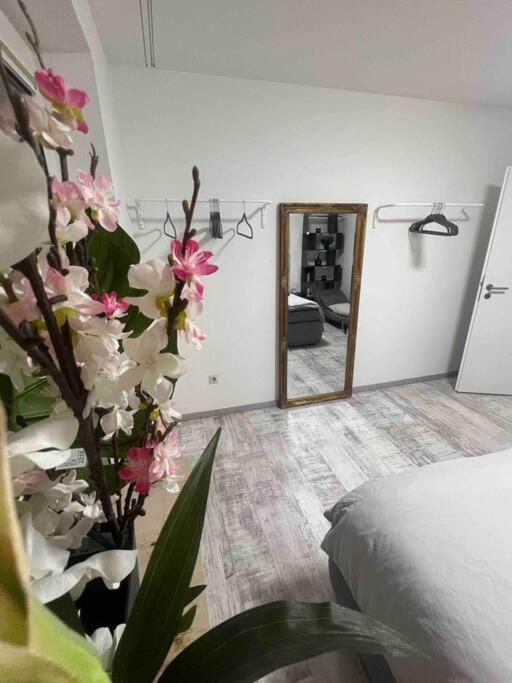 Modernes Apartment Mit 75Qm Mit Balkon & Aussicht Аахен Екстериор снимка