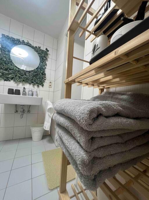 Modernes Apartment Mit 75Qm Mit Balkon & Aussicht Аахен Екстериор снимка